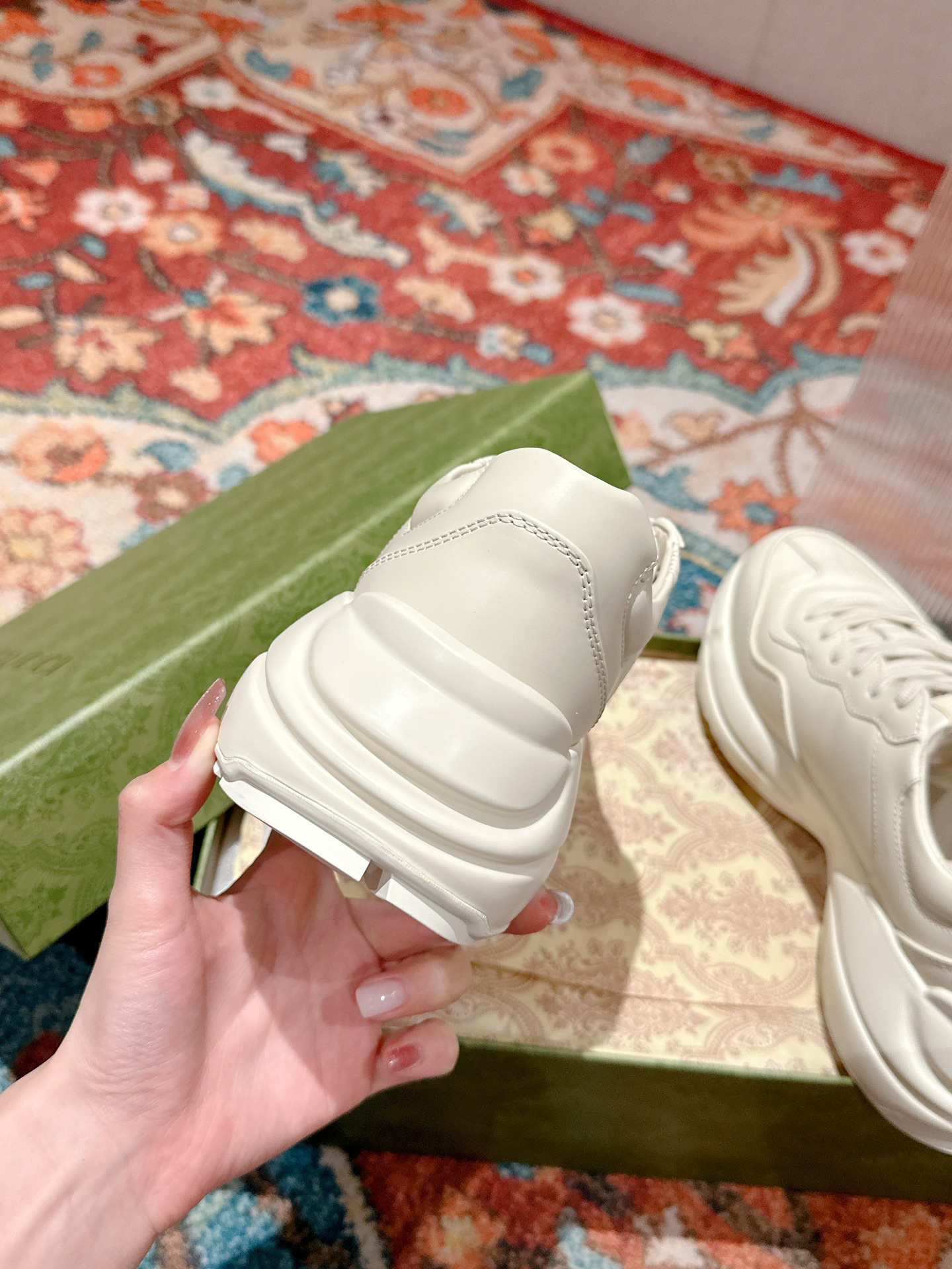 Gucci Sneakers-188