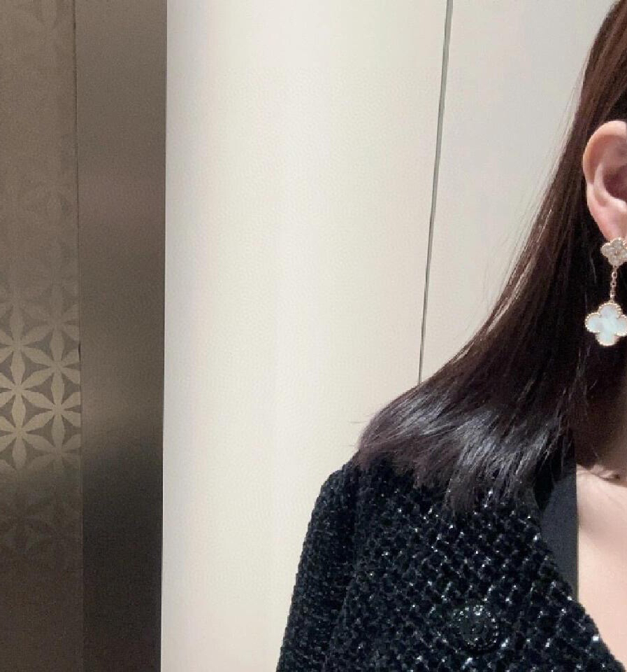 Van Cleef & Arpels earring-88