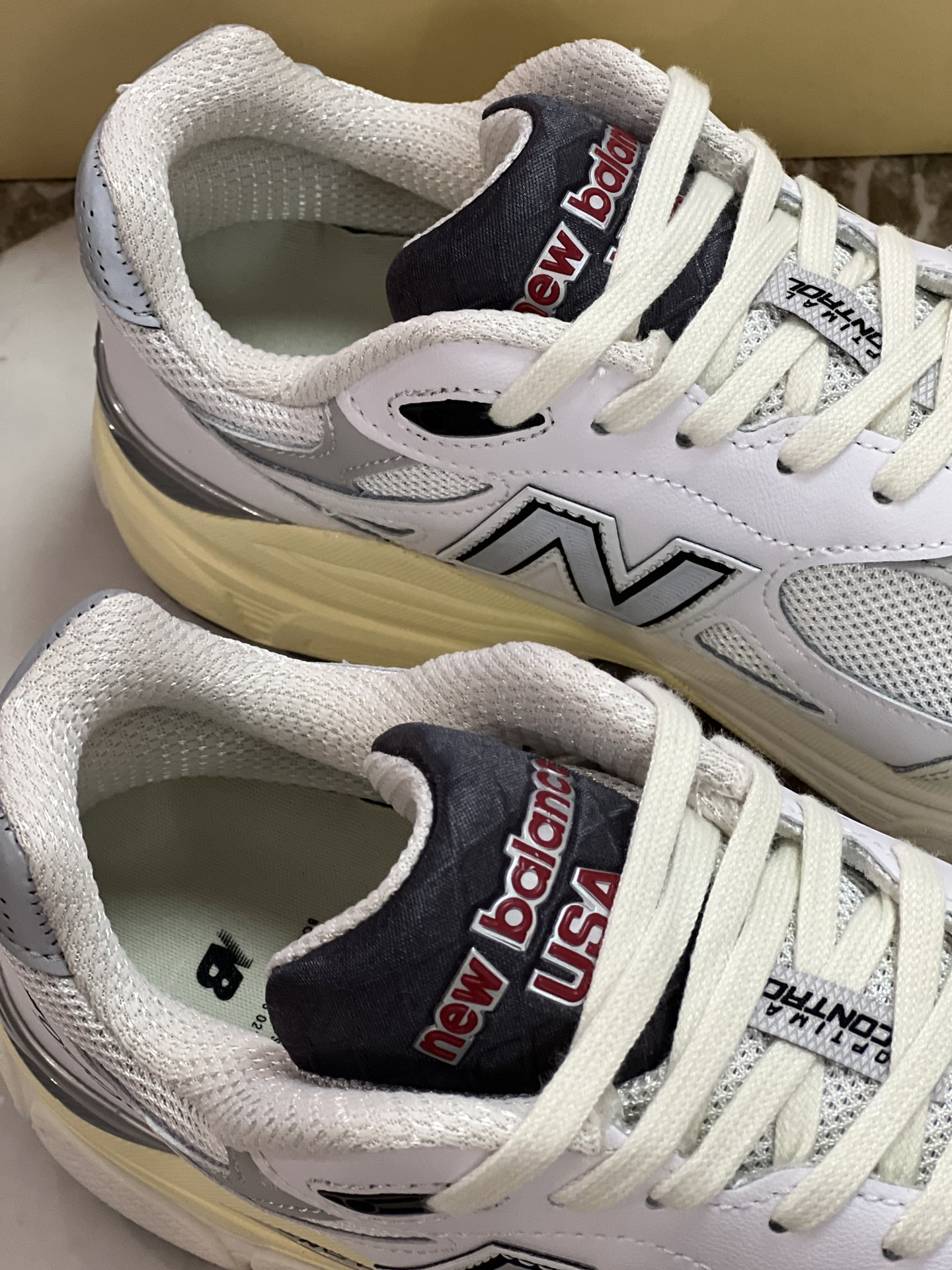 New Balance Sneakers-148