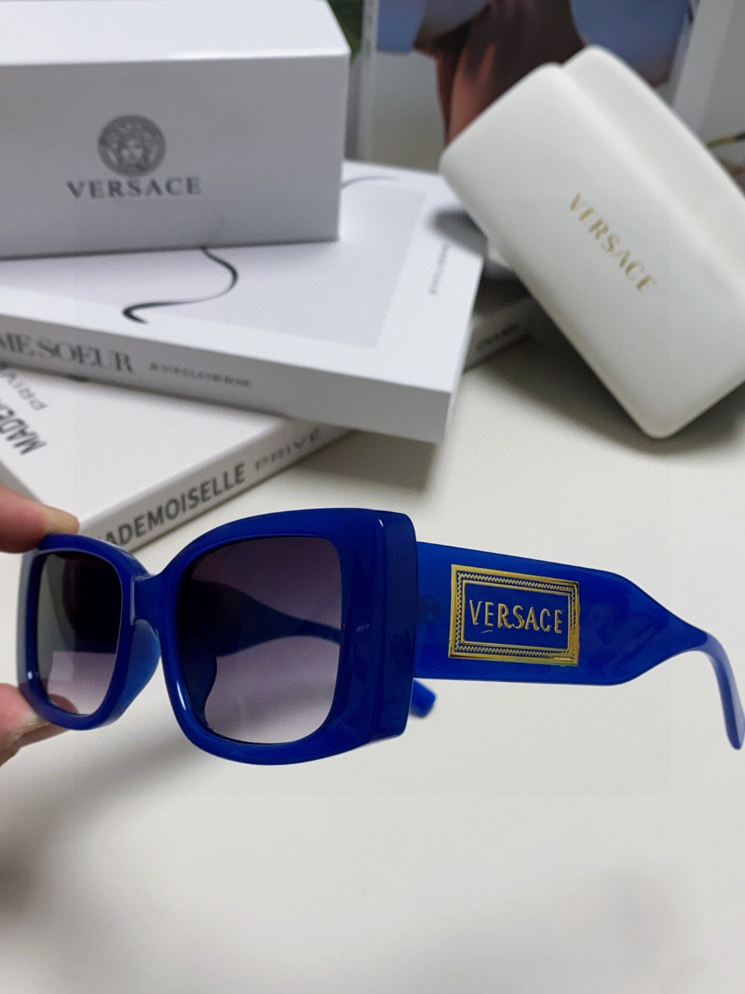 Versace glasses-10