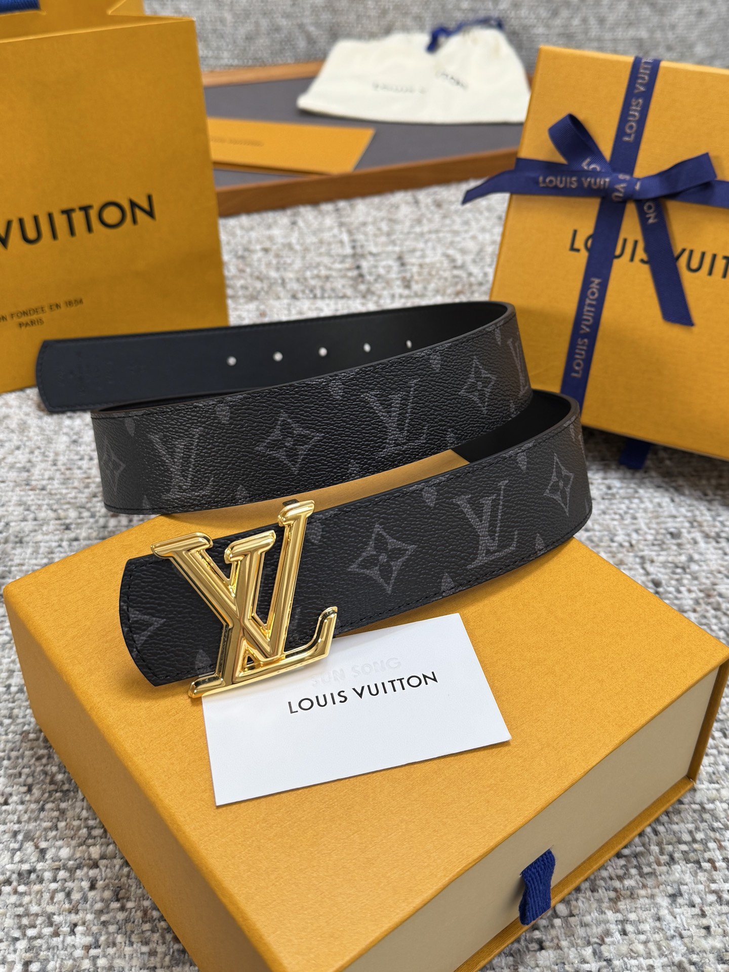 Lv belt-41
