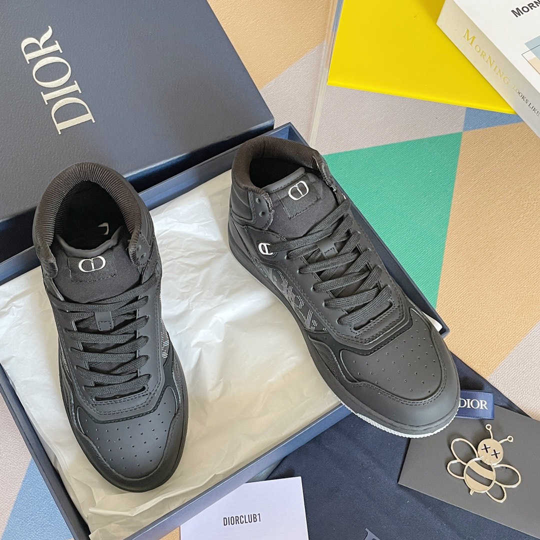 Dior Sneakers-30
