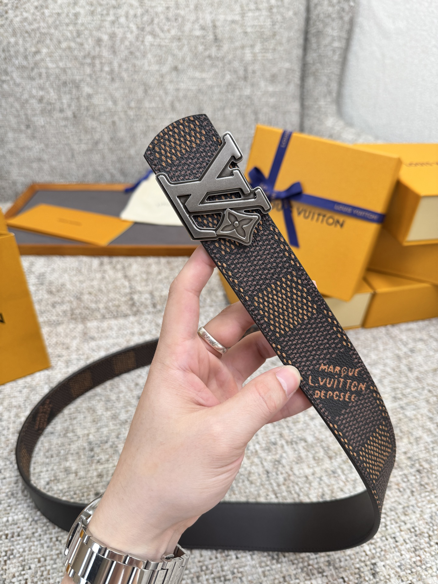 Lv belt-70