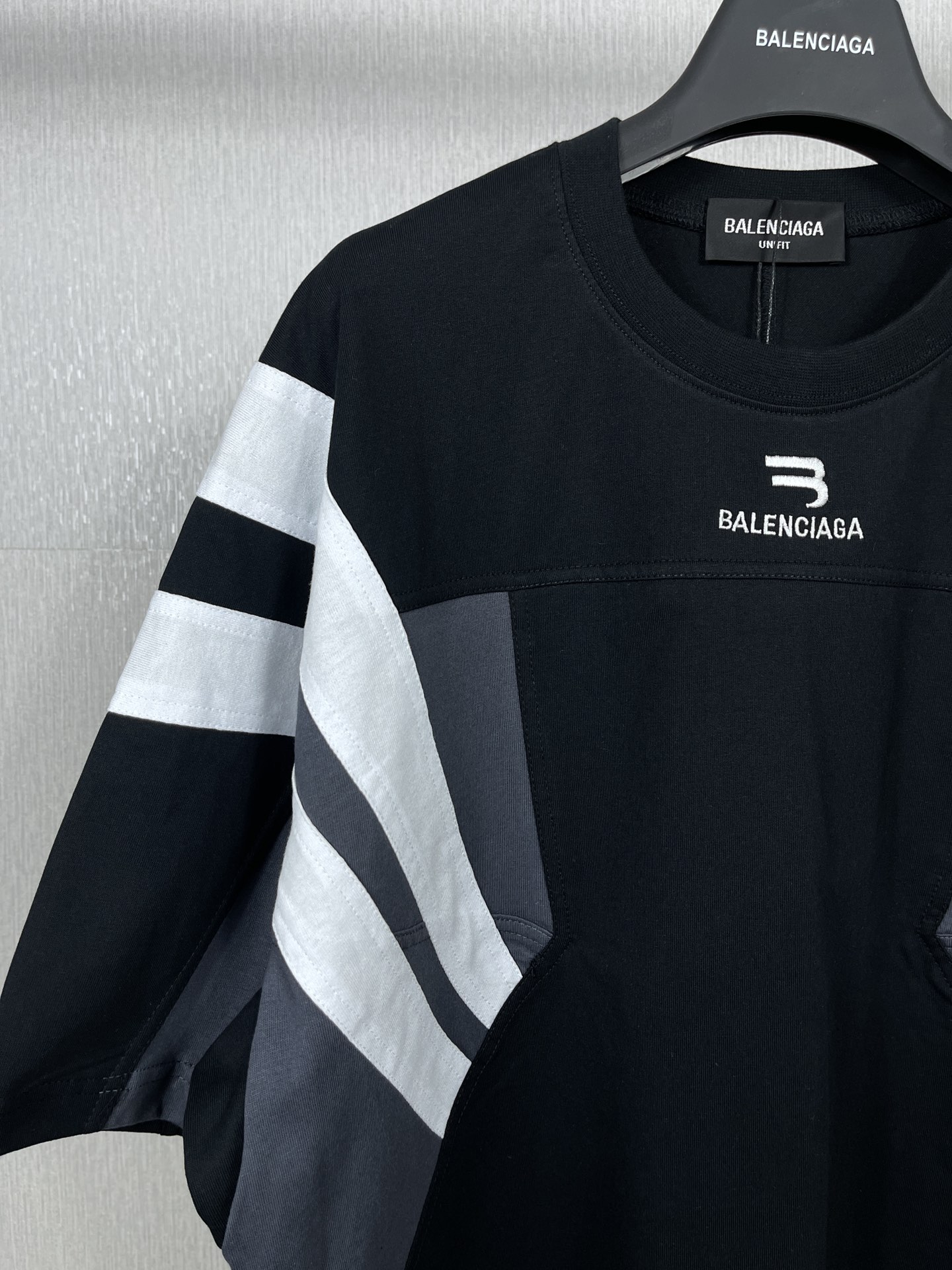 Balenciaga clothing-165