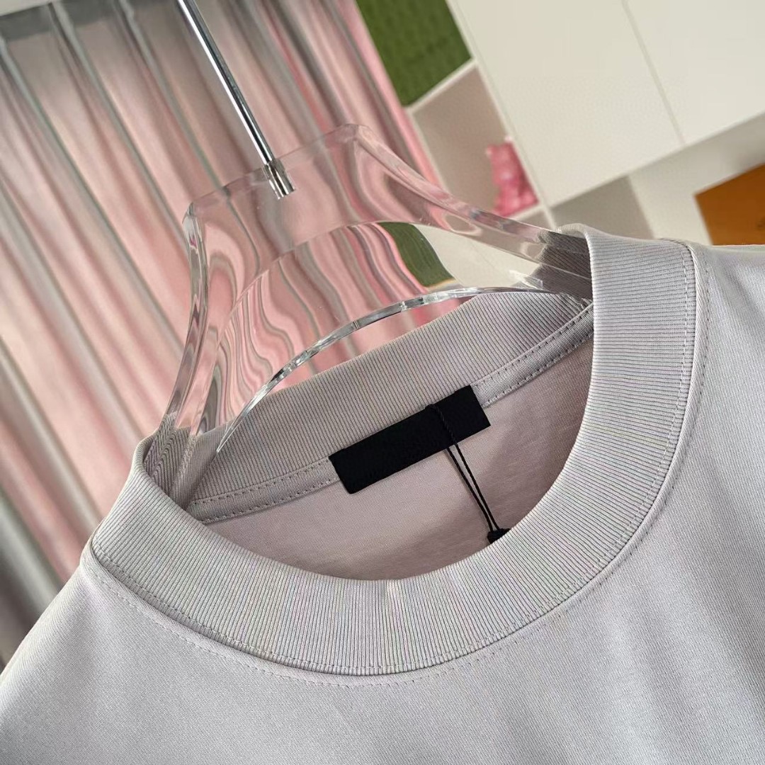 Prada clothing-1