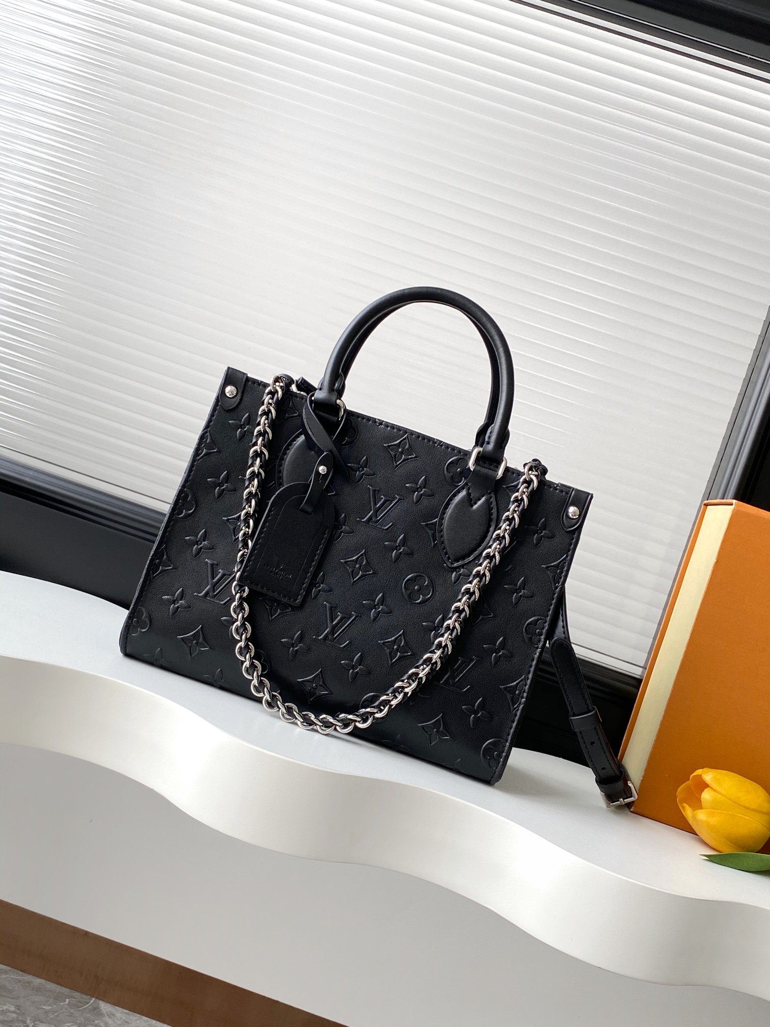 Louis Vuitton Hot New Product-207