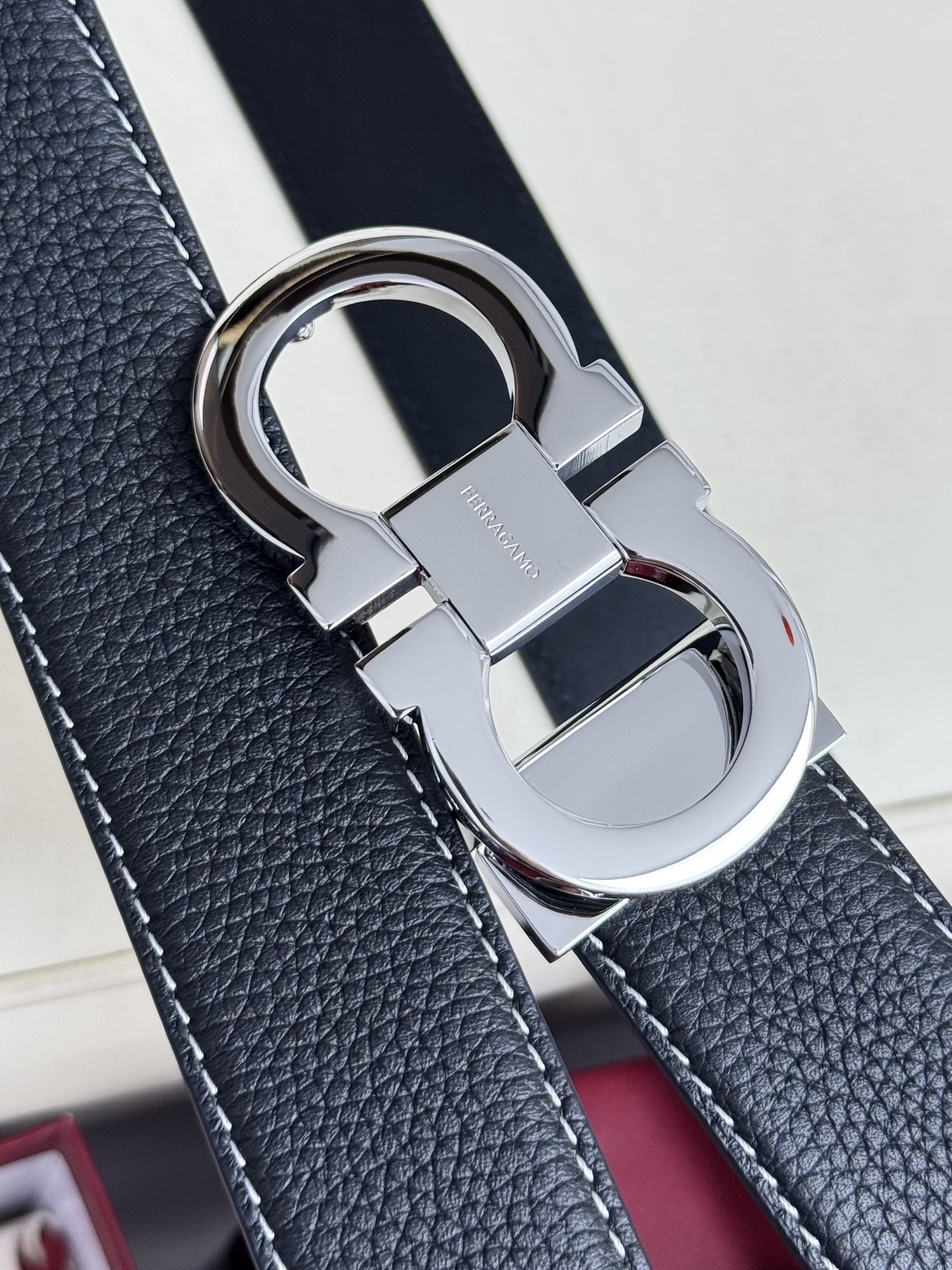 Ferragamo belt-101