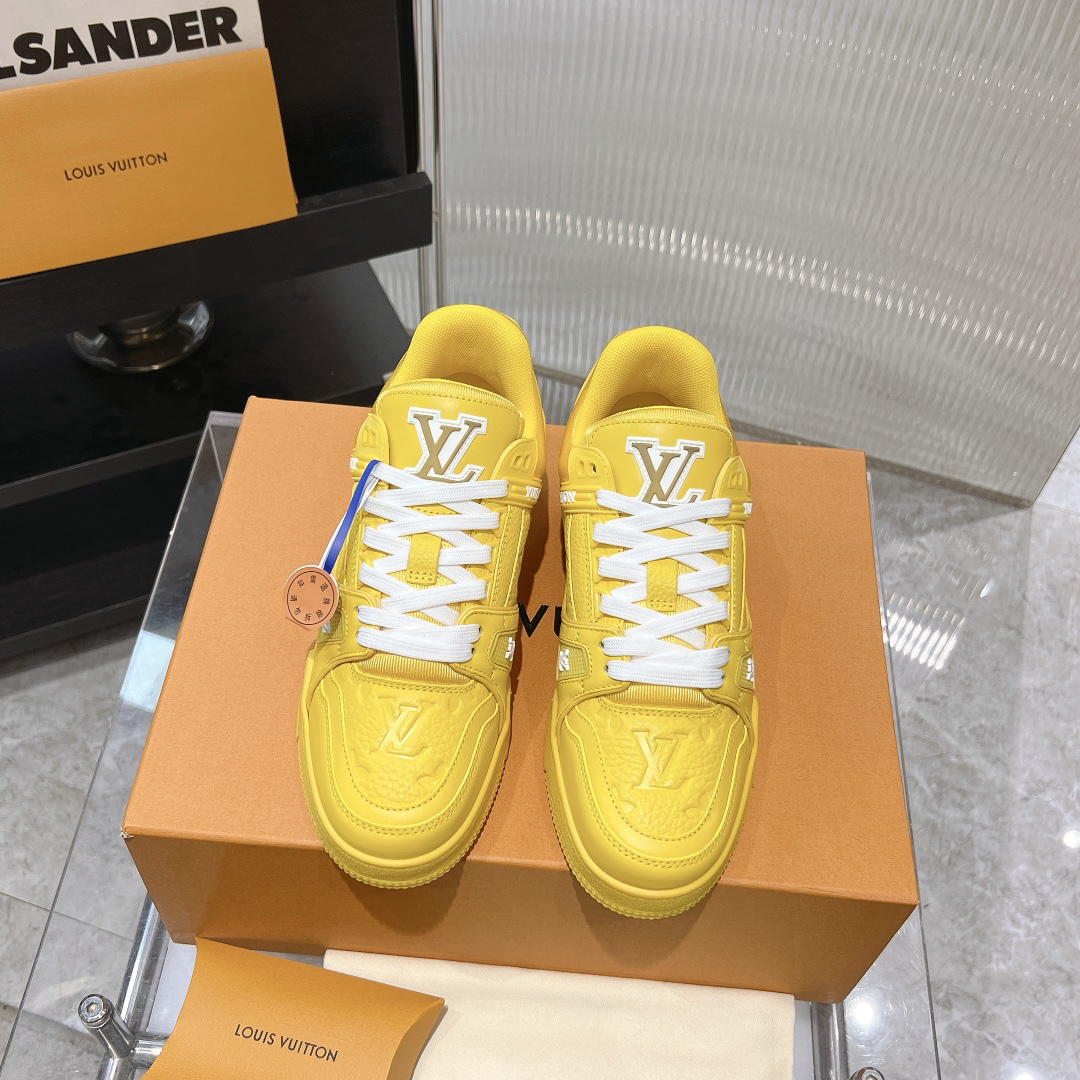 Lv Sneakers-32