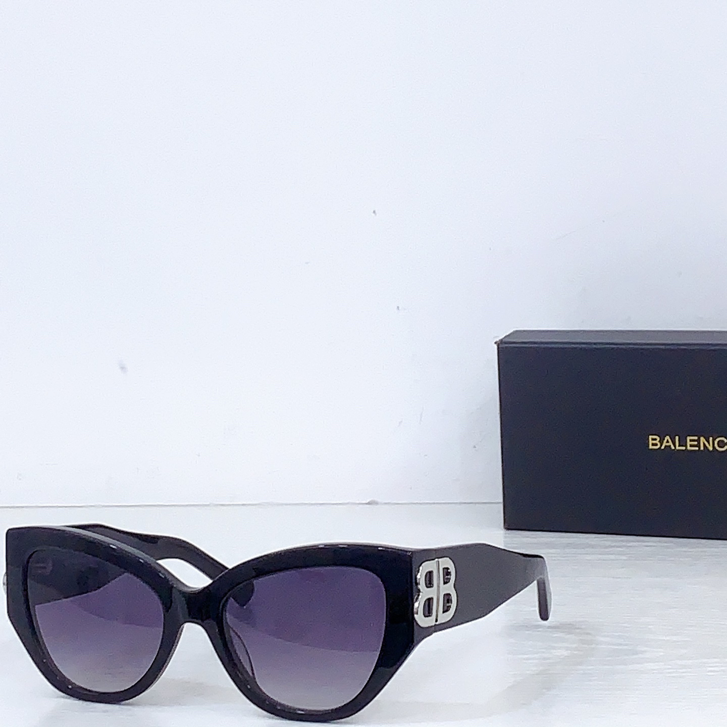 Balenciaga glasses-20