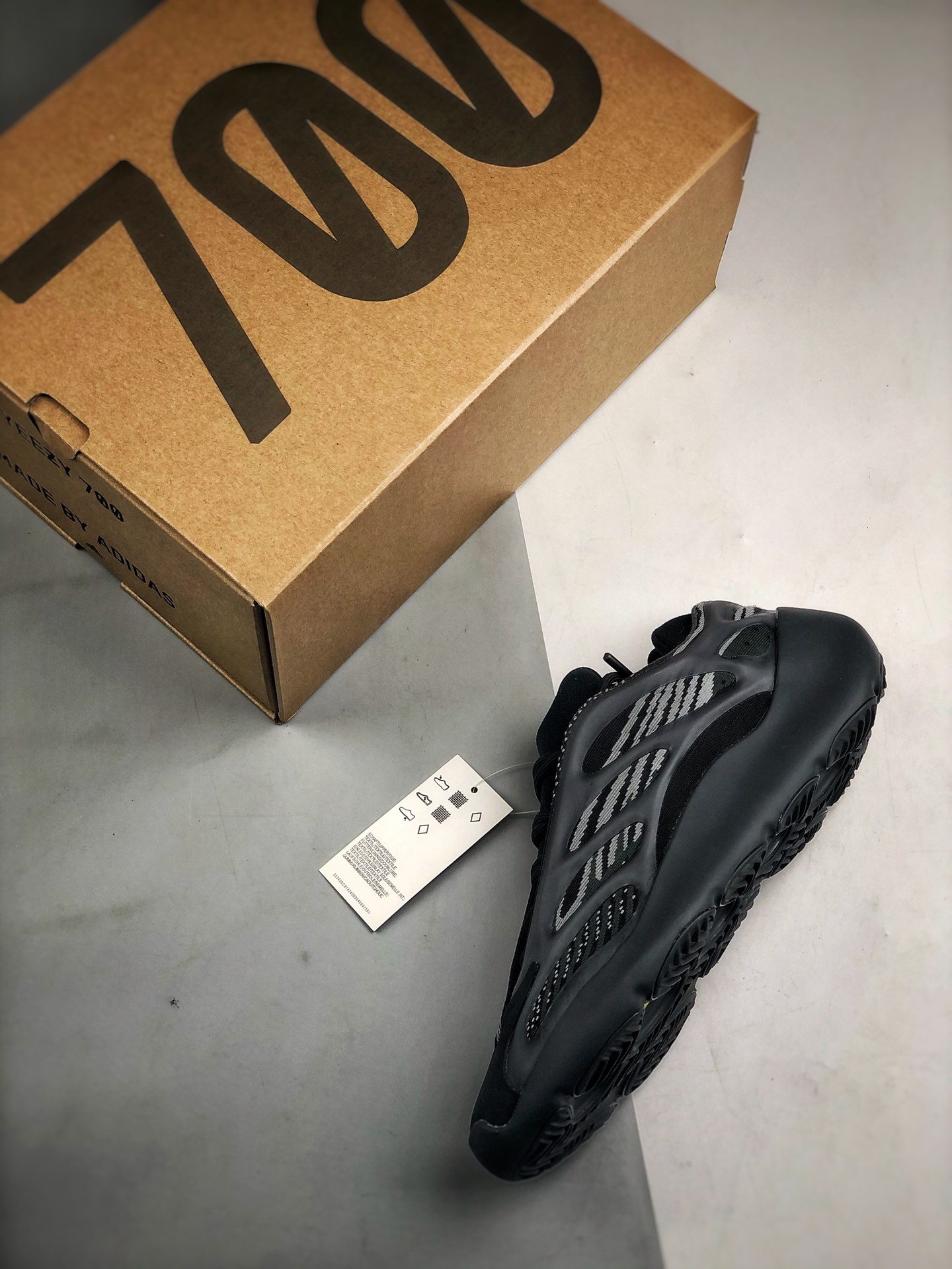 Adidas Sneakers-101