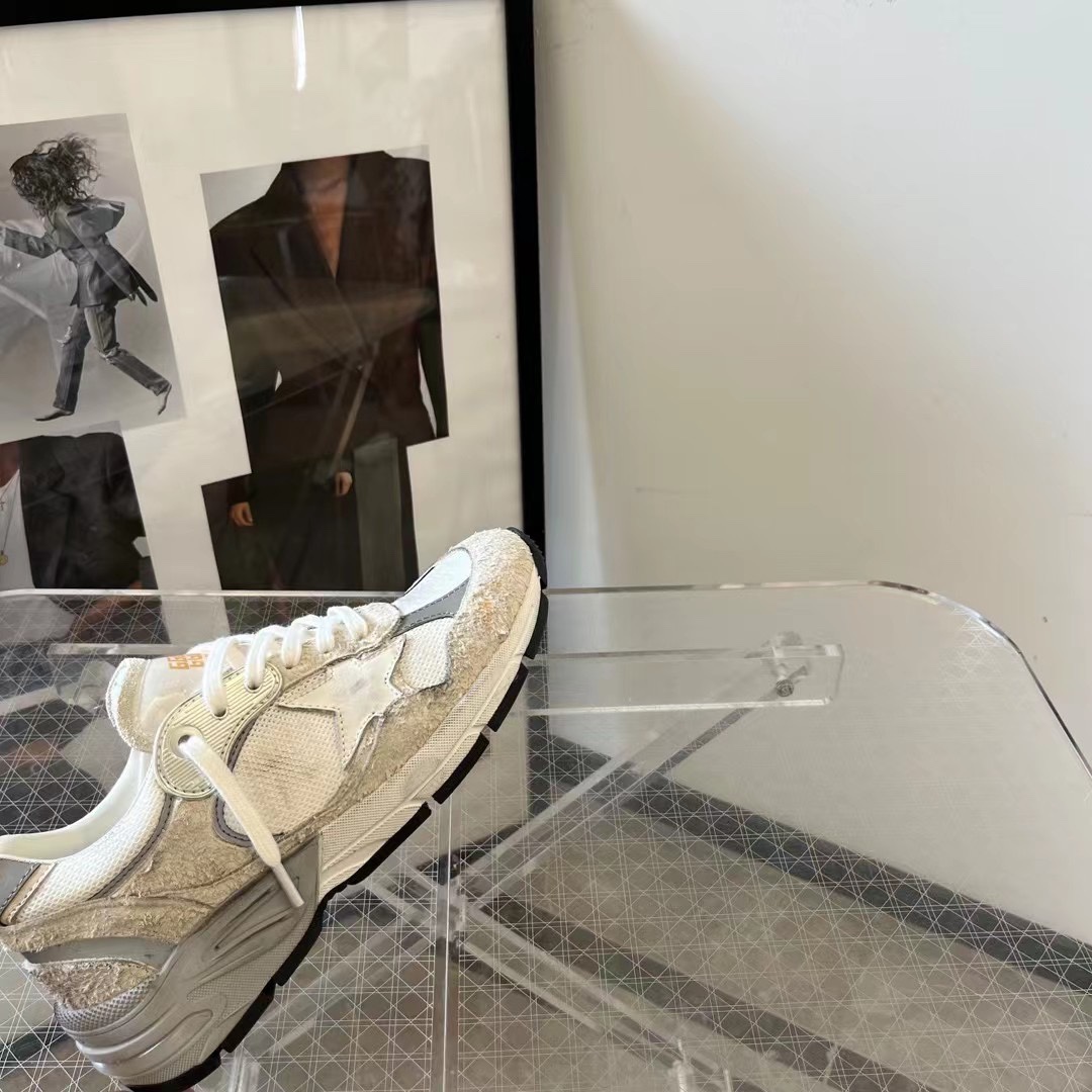 Golden Goose Sneakers-102