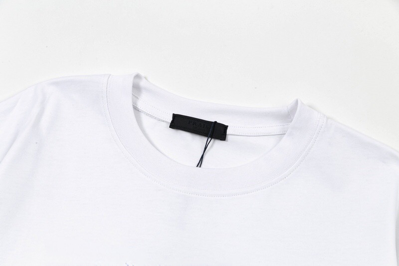 Prada clothing-30
