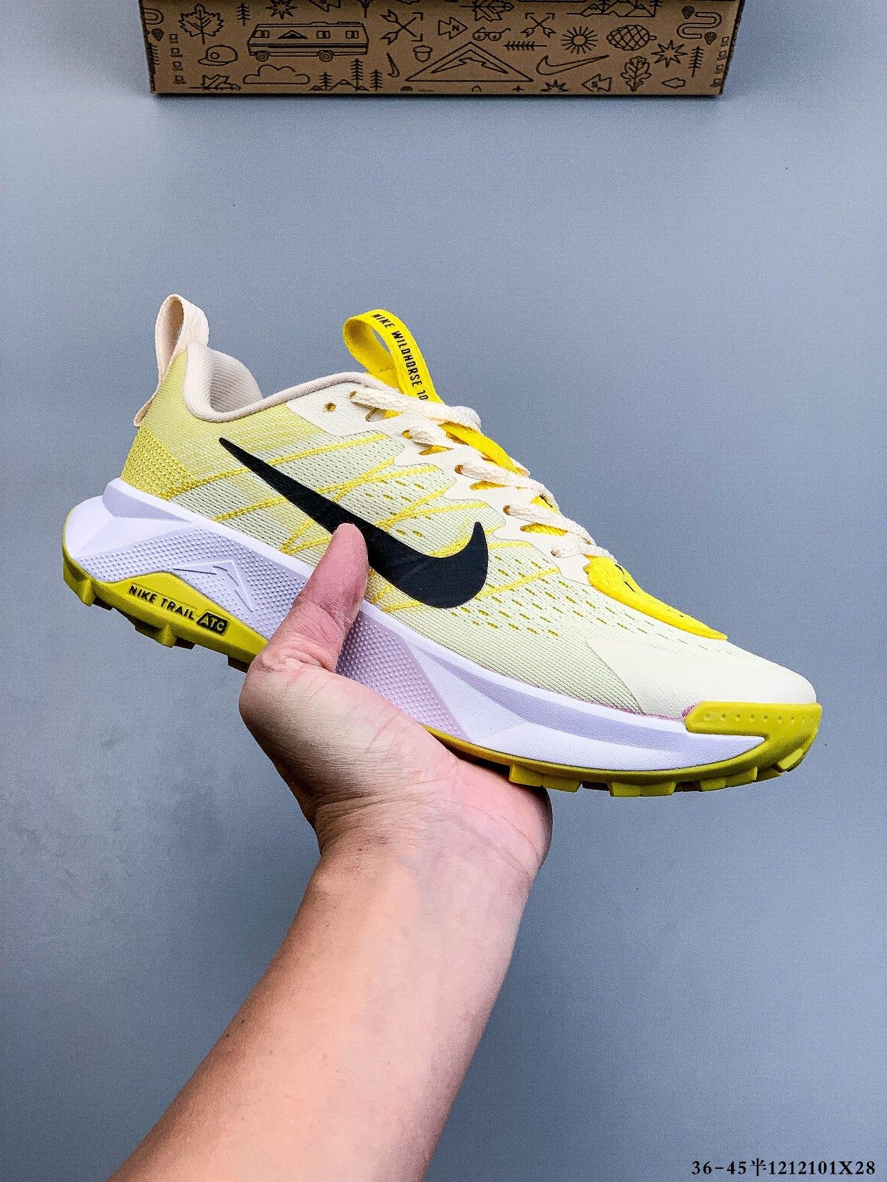 Nike Sneakers-300