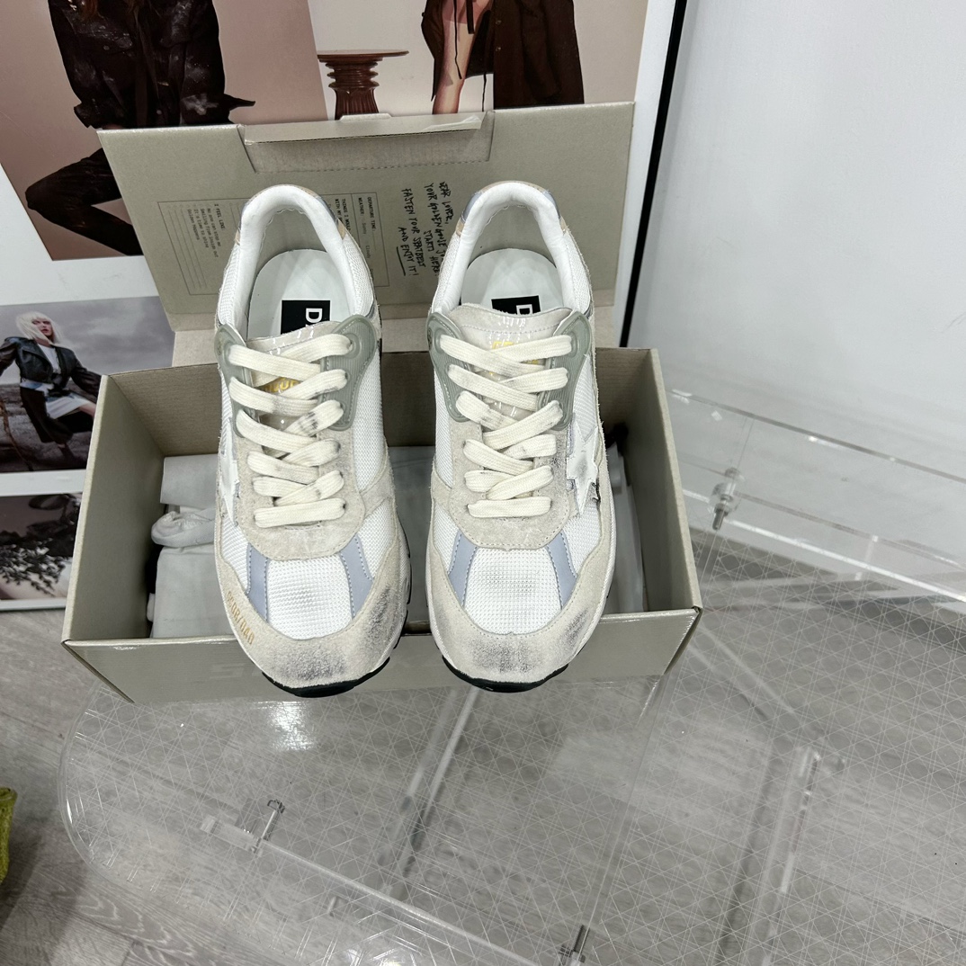 Golden Goose Sneakers-81