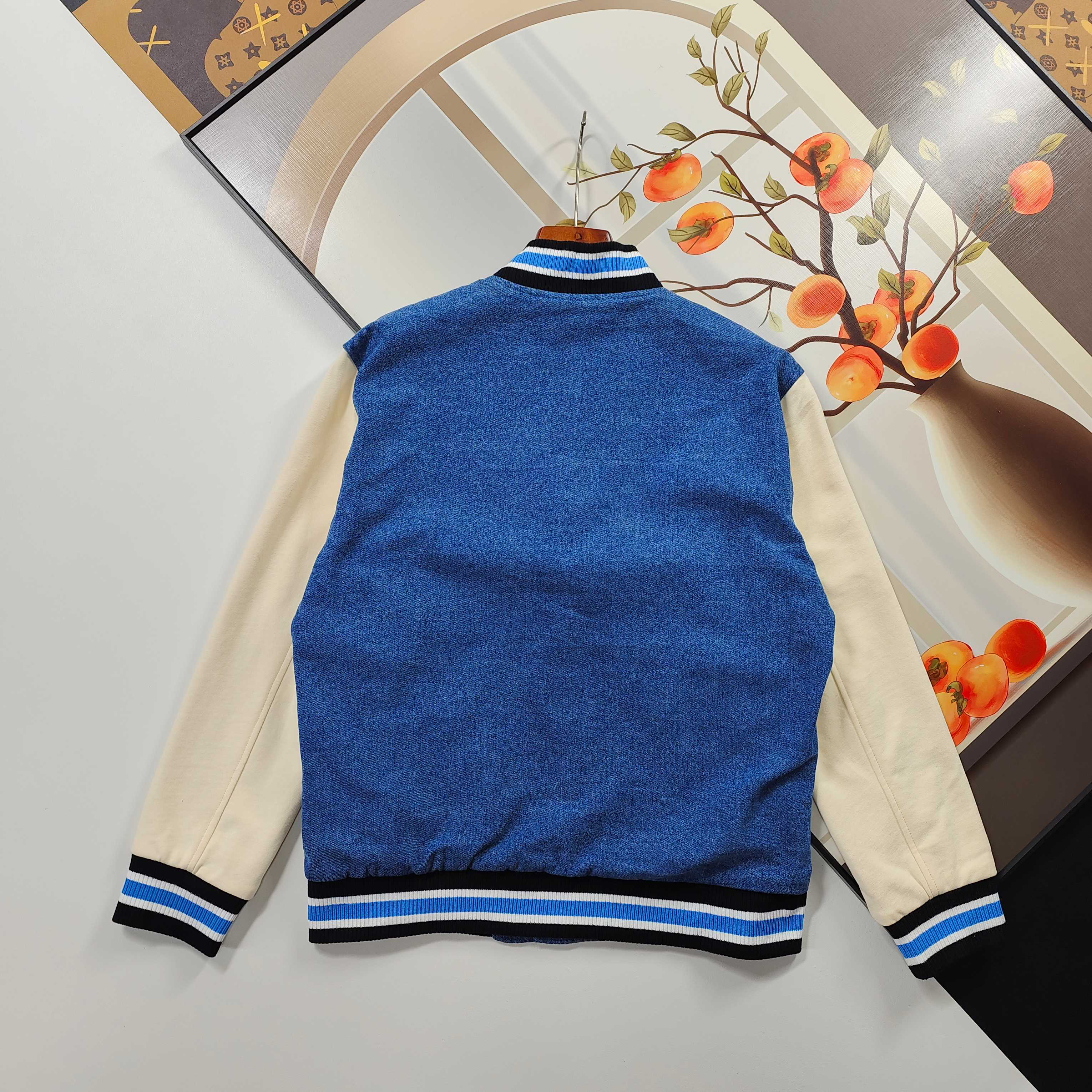 Gucci Clothing-310