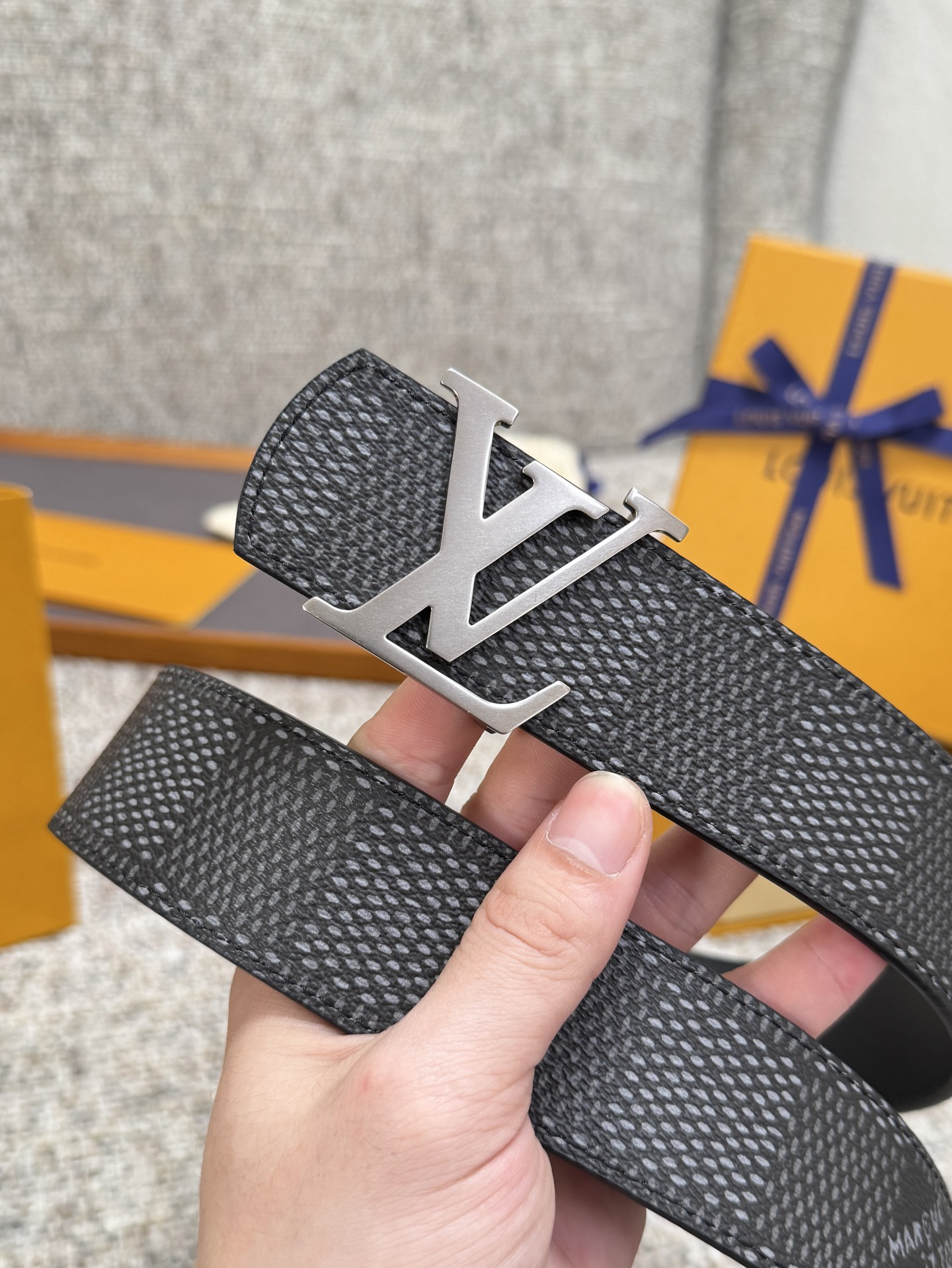 Lv belt-118