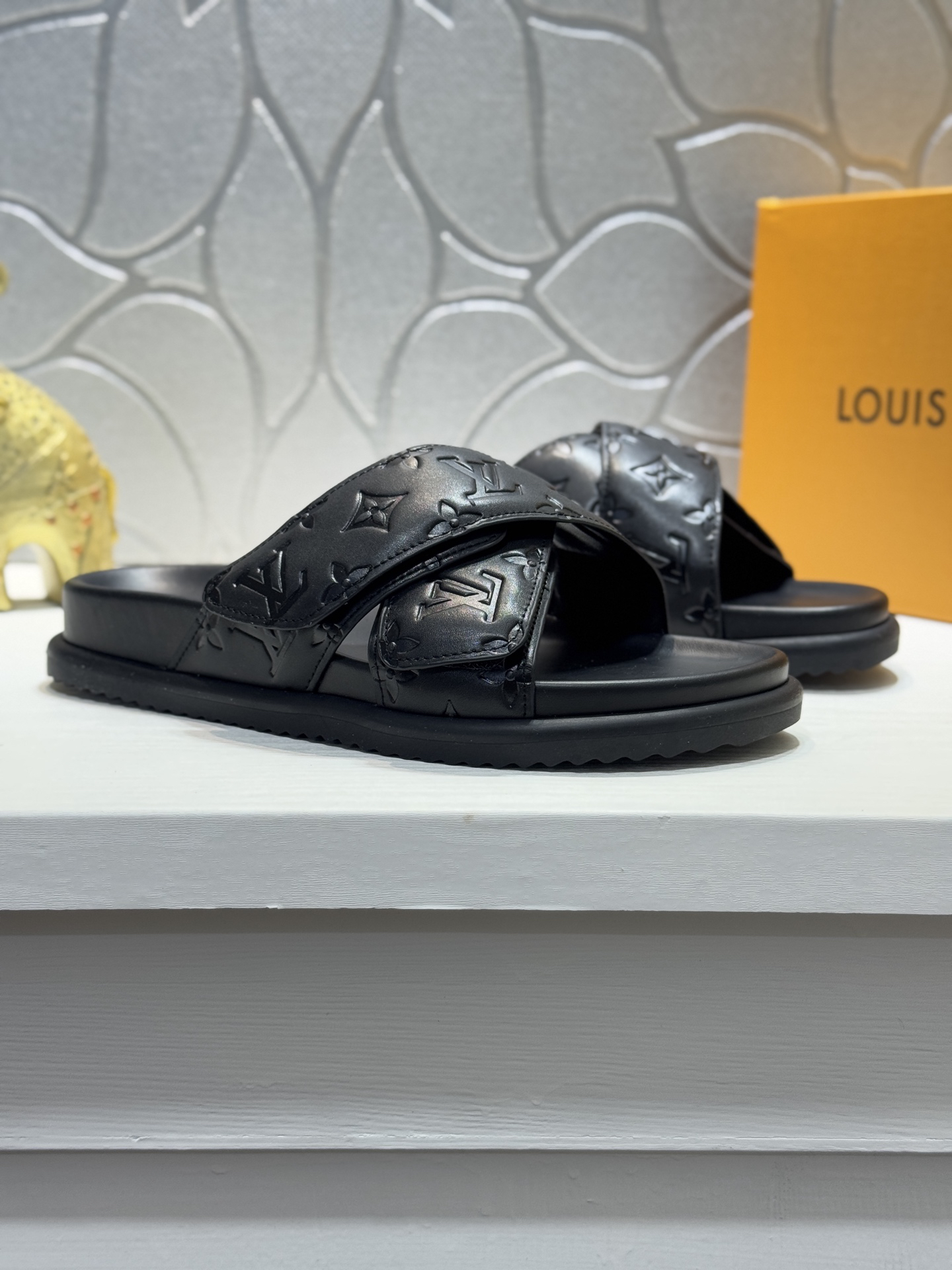 LV Summer footwear