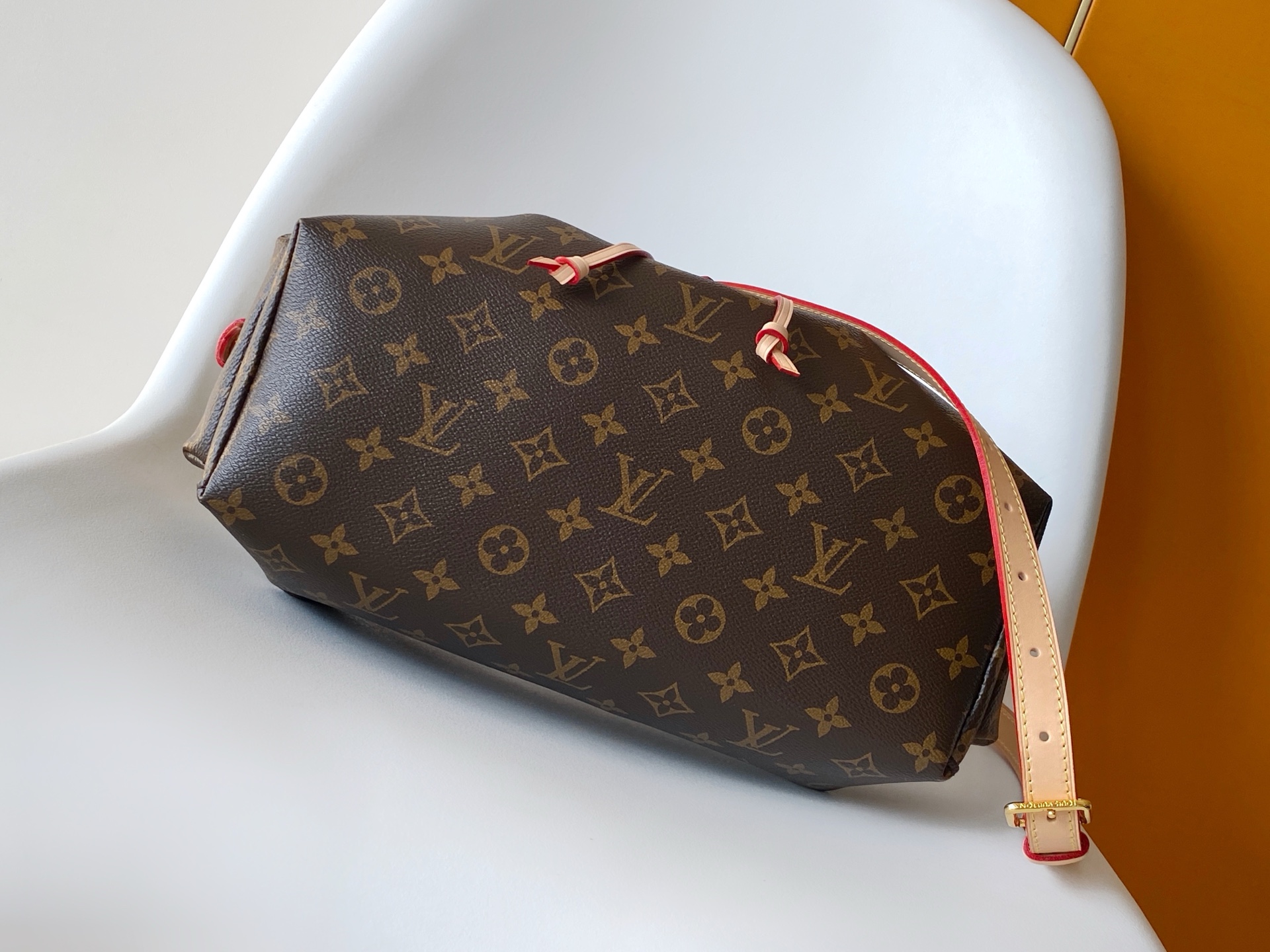 Louis Vuitton Hot New Product-174