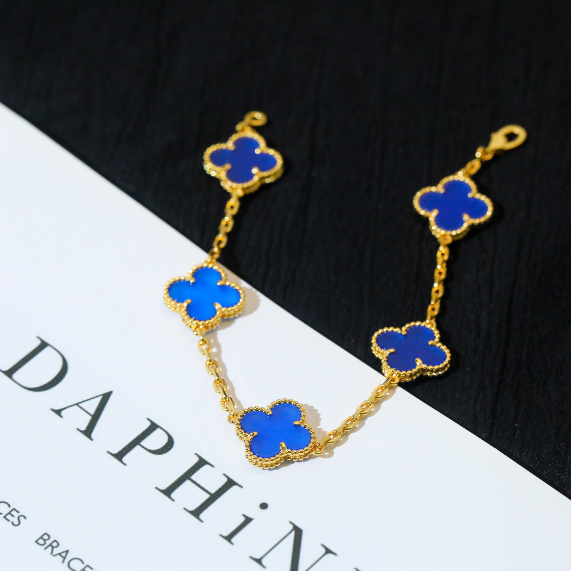 Van Cleef & Arpels Bracelet-41