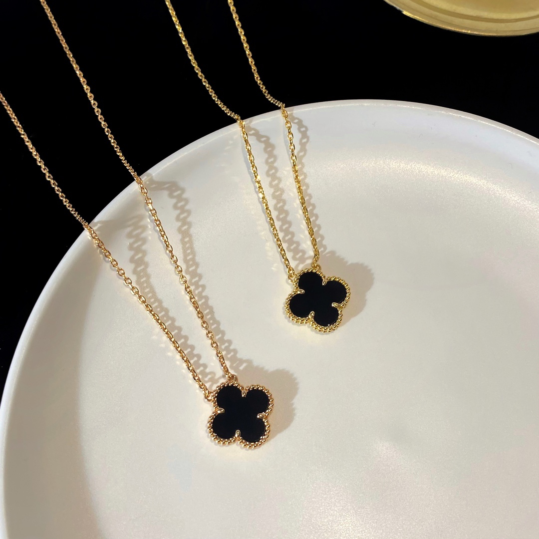Van Cleef & Arpels necklace-35