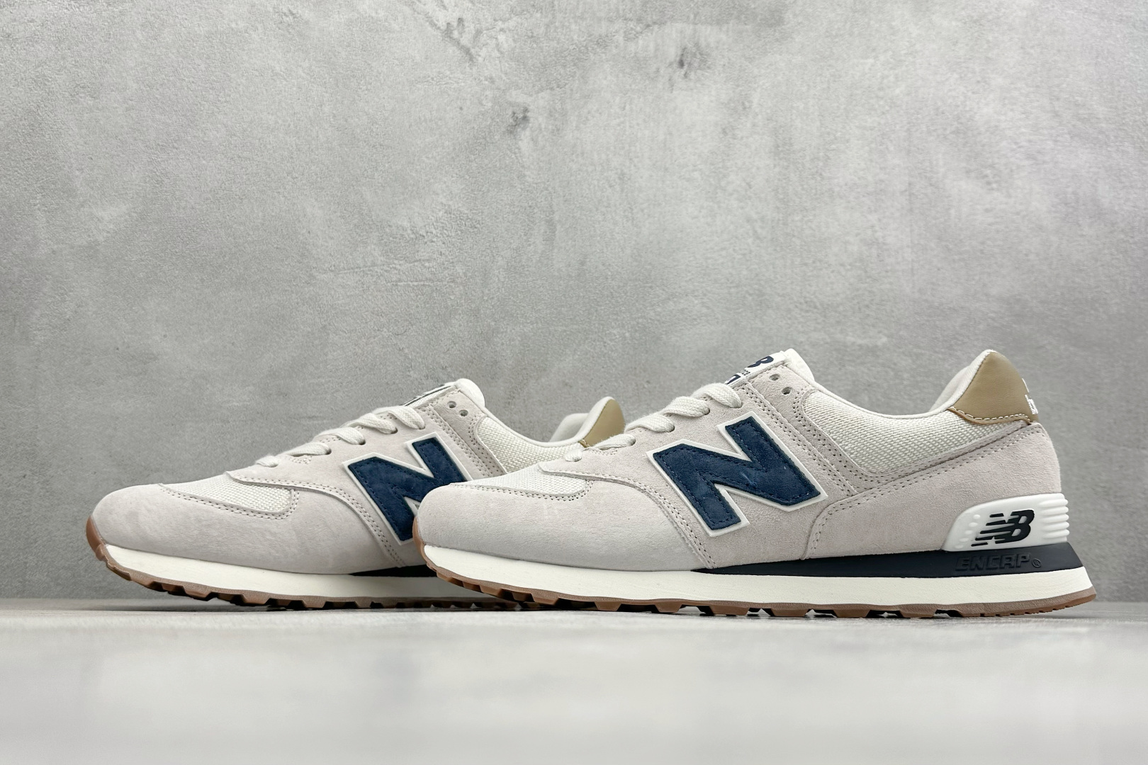 New Balance Sneakers-215