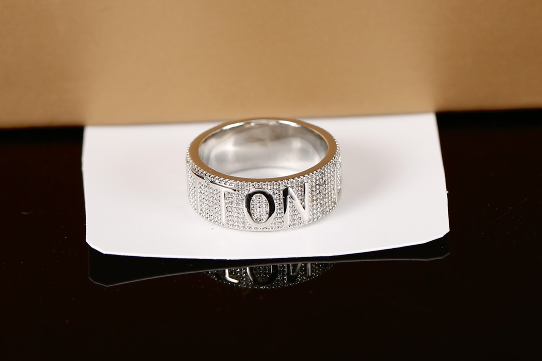 LV ring-33