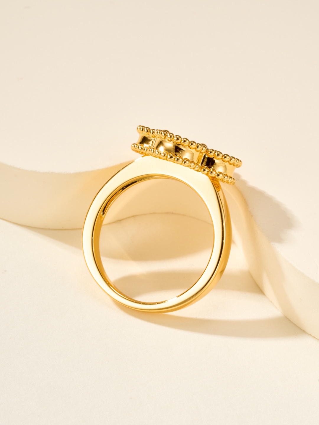 Van Cleef & Arpels ring-9