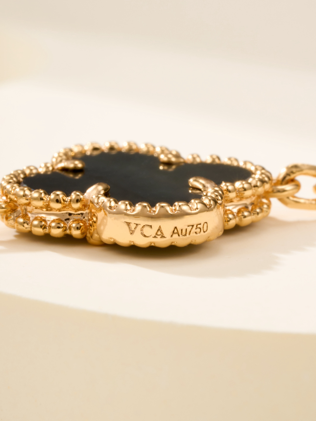 Van Cleef & Arpels Bracelet-84