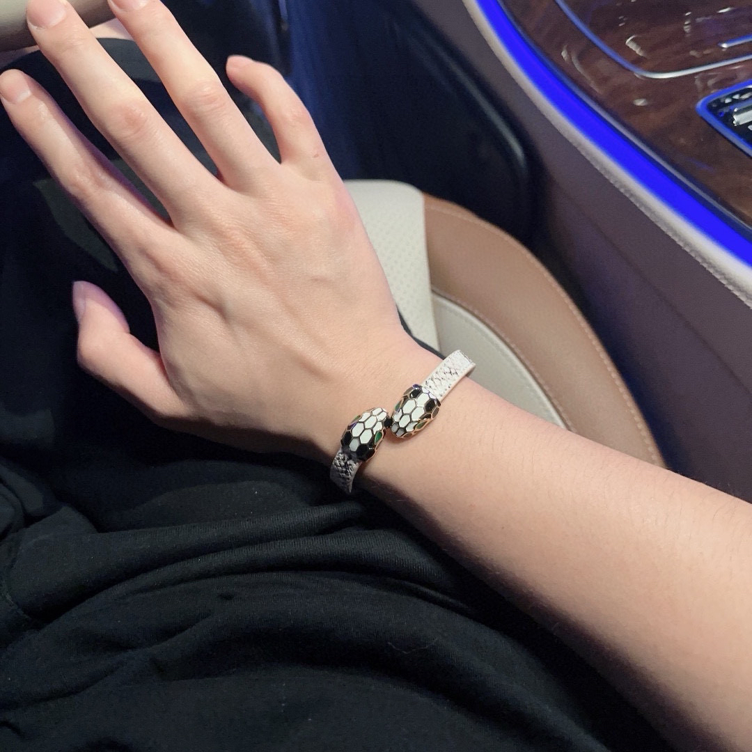 Bottega Veneta Bracelet-24