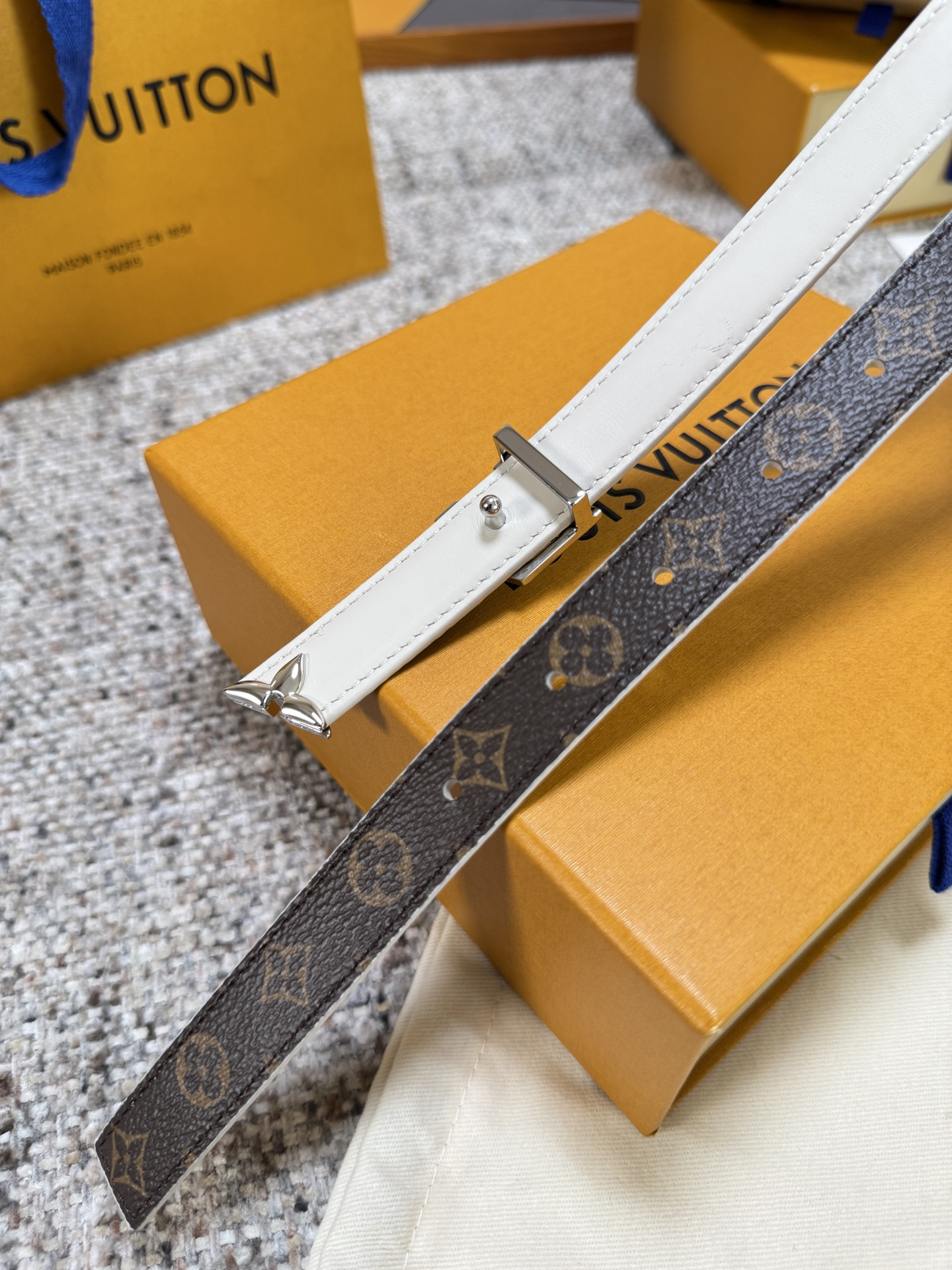Lv belt-73