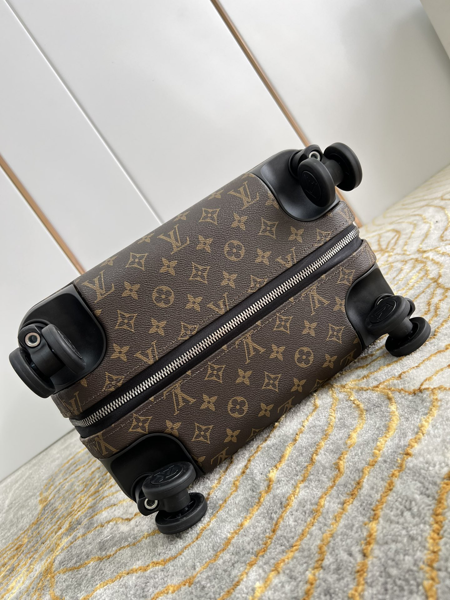 LV luggage-25