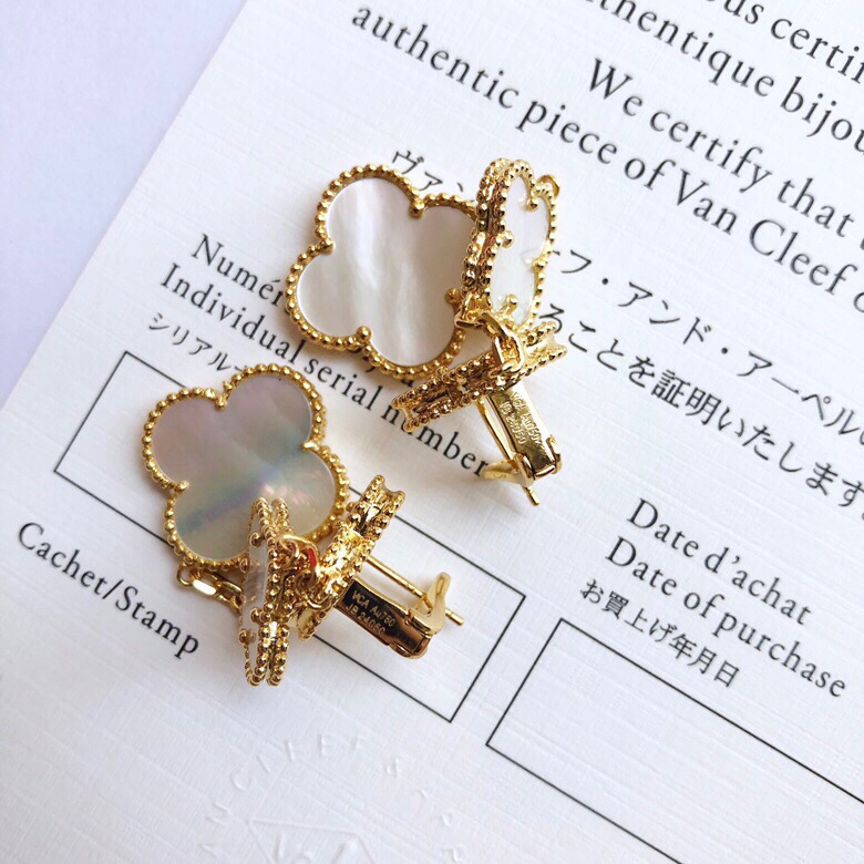 Van Cleef & Arpels earring-118