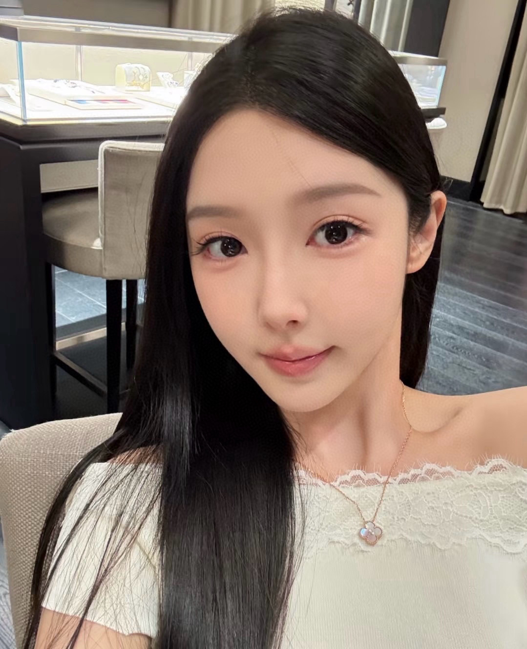 Van Cleef & Arpels necklace-59