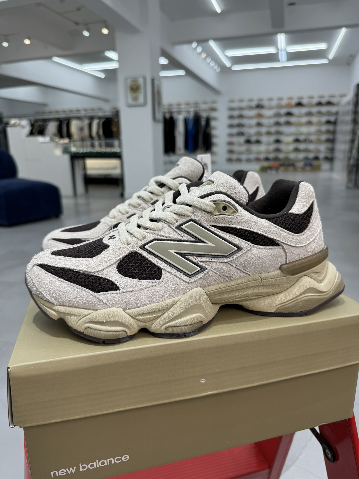 New Balance Sneakers-153