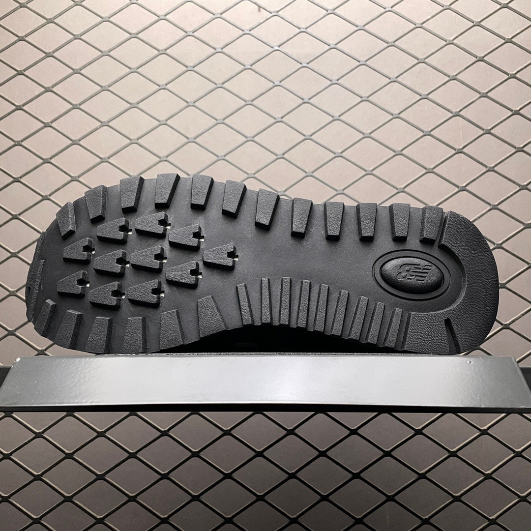 New Balance Sneakers-57