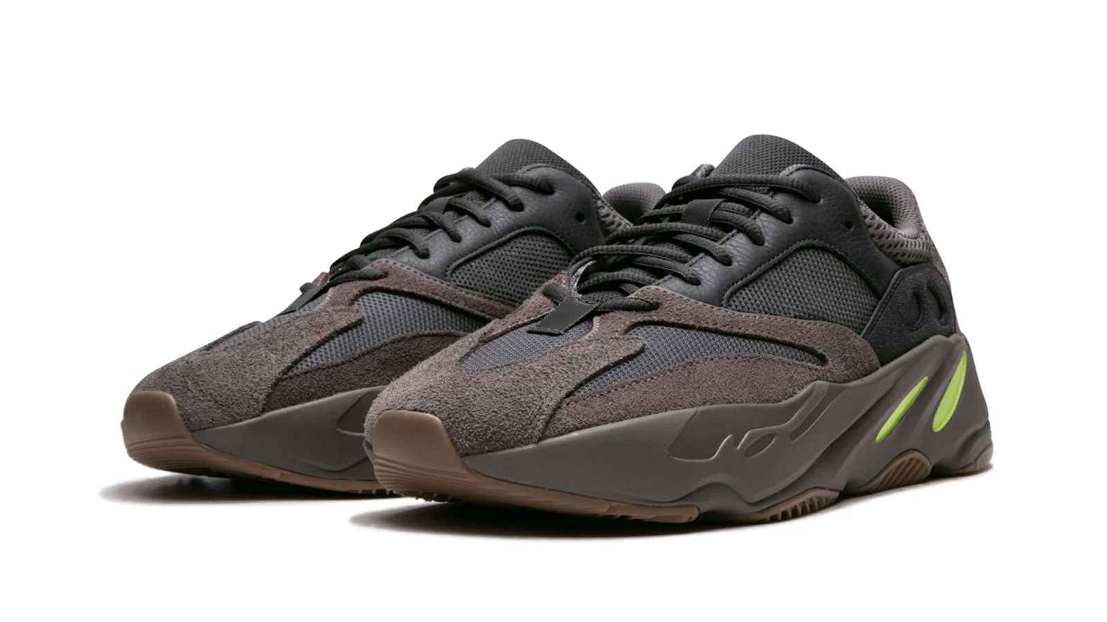 YEEZY BOOST 700 