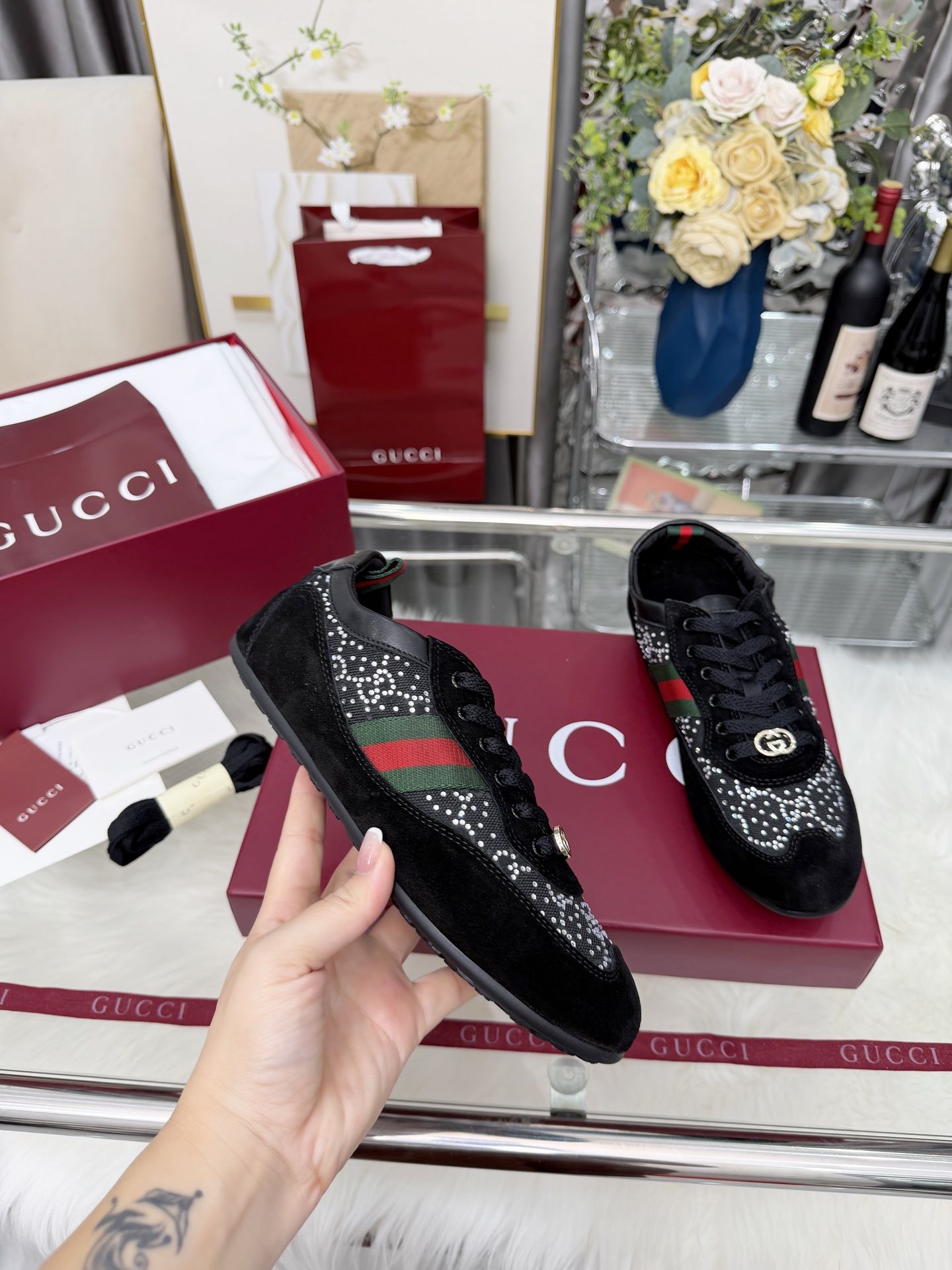 Gucci Sneakers-242