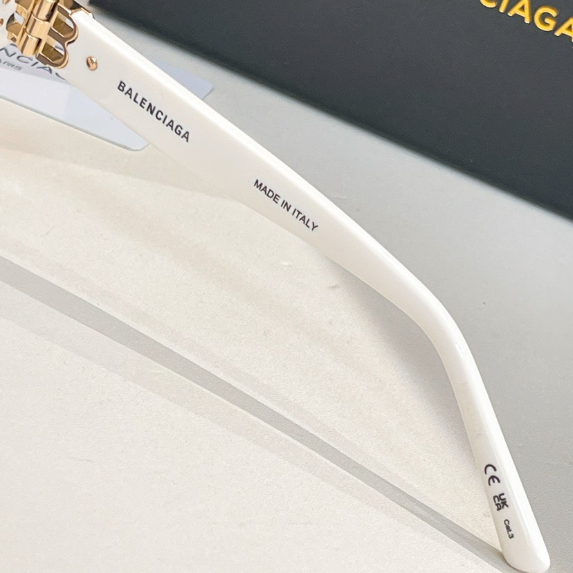 Balenciaga glasses-10