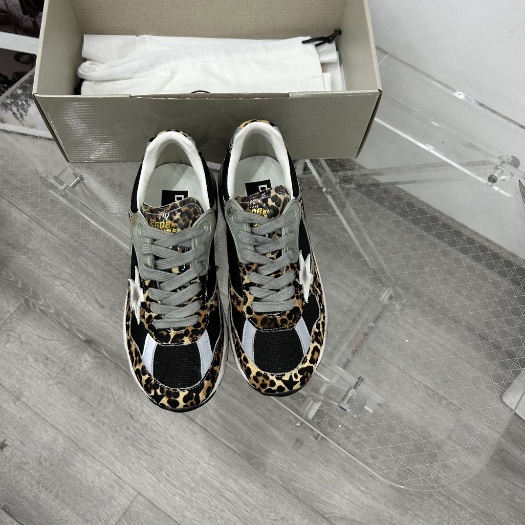 Golden Goose Sneakers-77