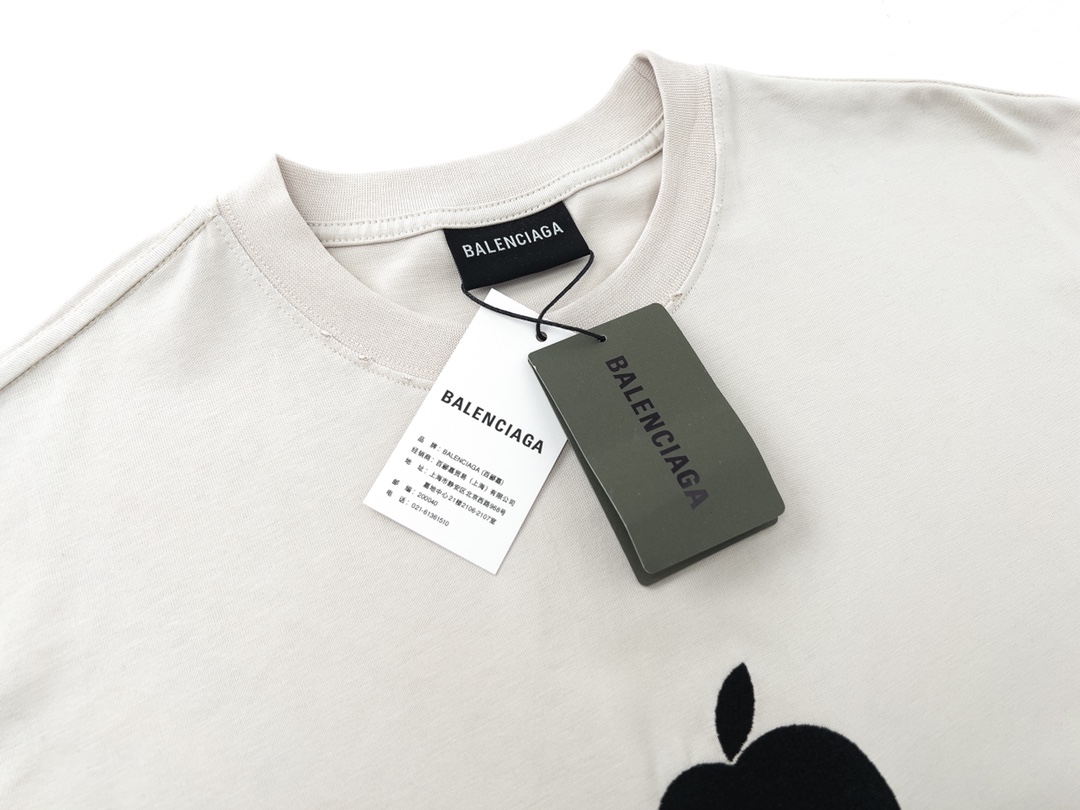 Balenciaga clothing-209