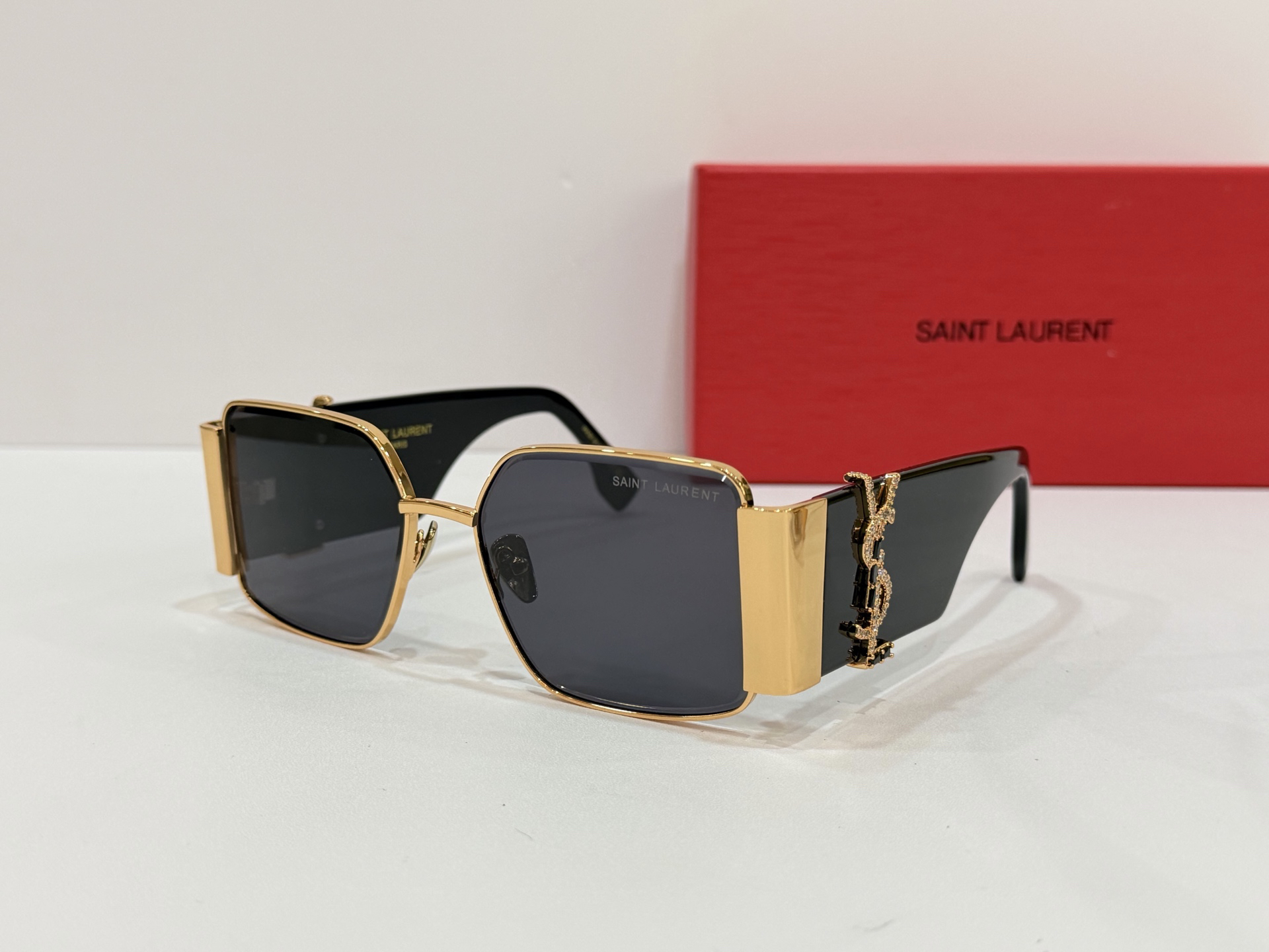 YSL glasses-4