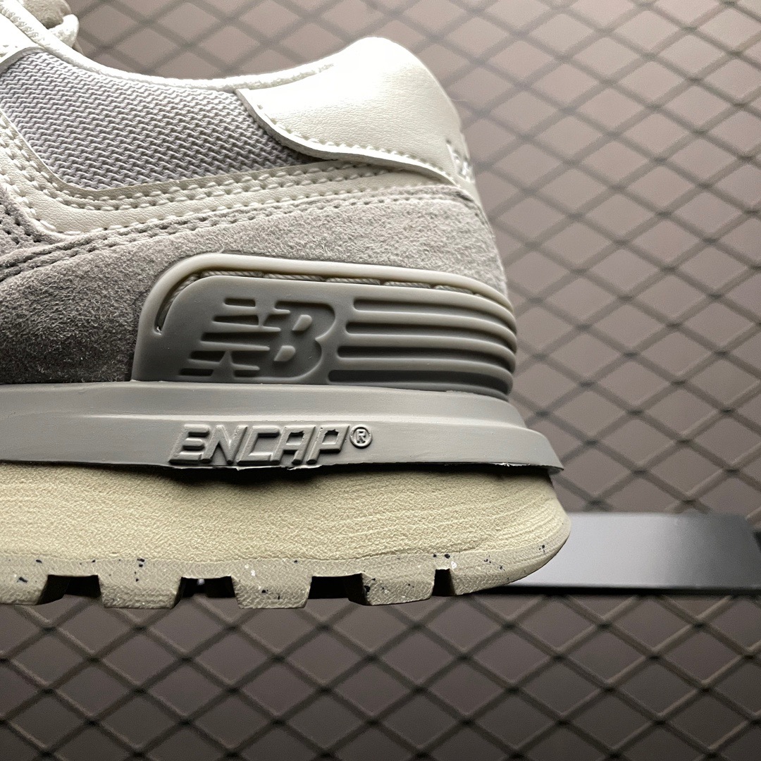 New Balance Sneakers-1