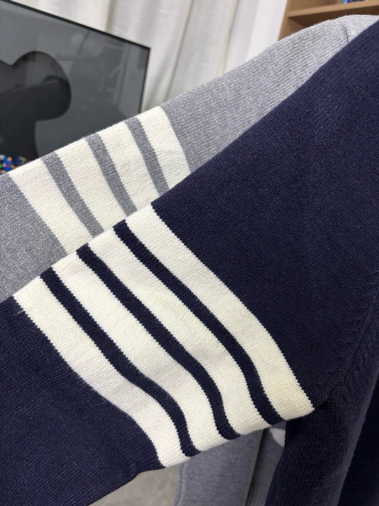 LV Clothing-304