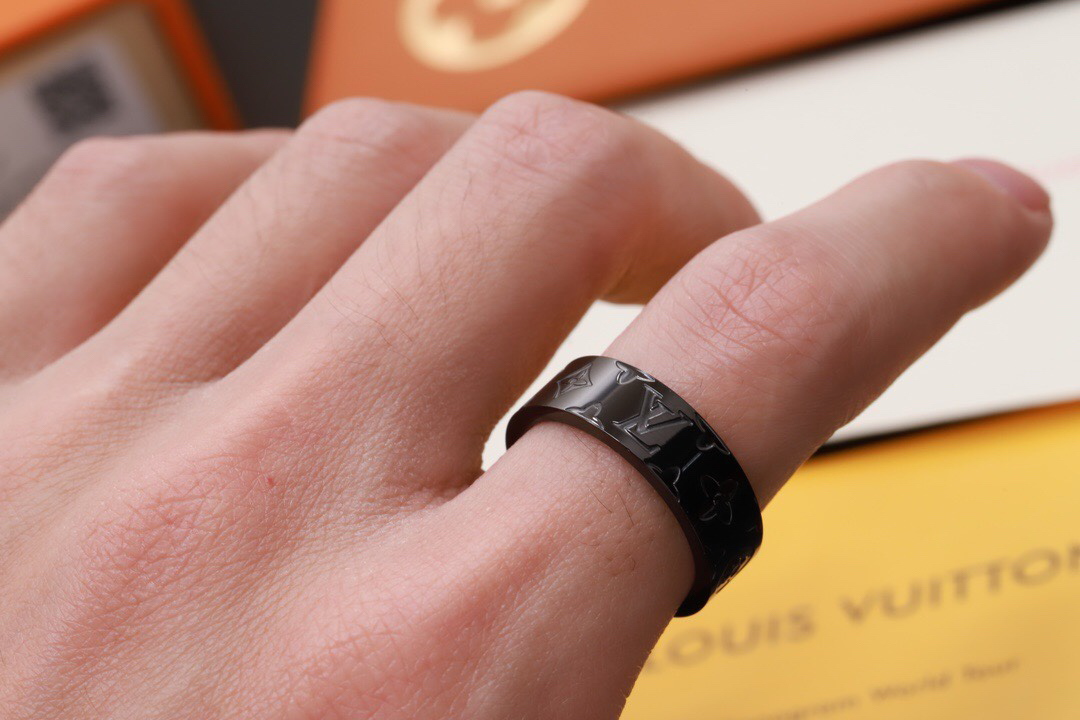 LV ring-11