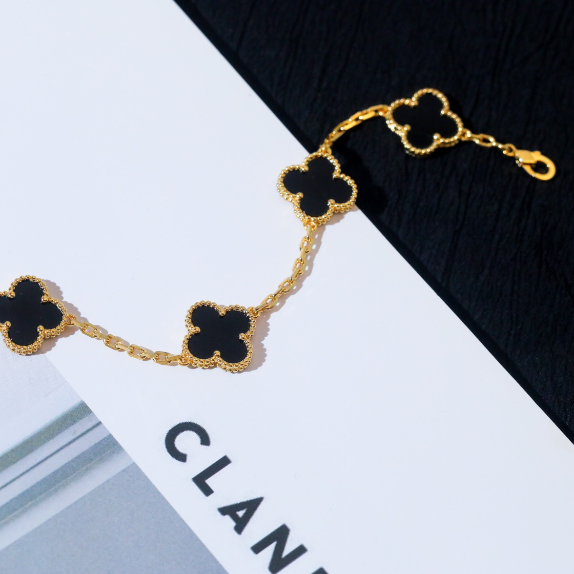 Van Cleef & Arpels Bracelet-74