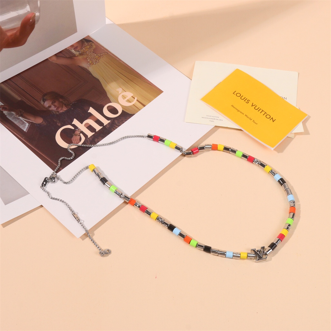 LV necklace-6
