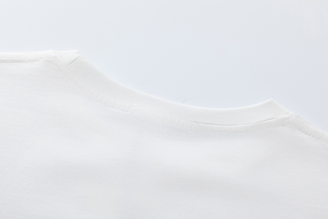 Prada clothing-38