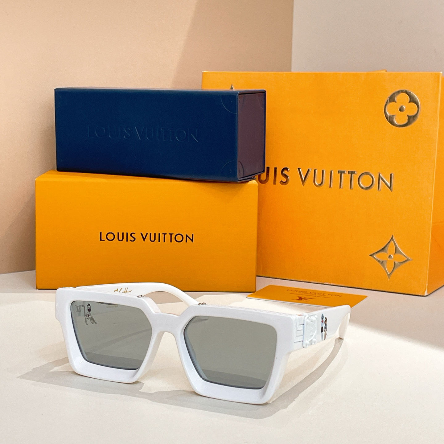 LV glasses-5