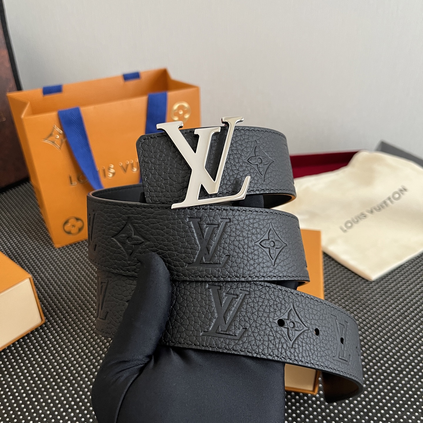Lv belt-124