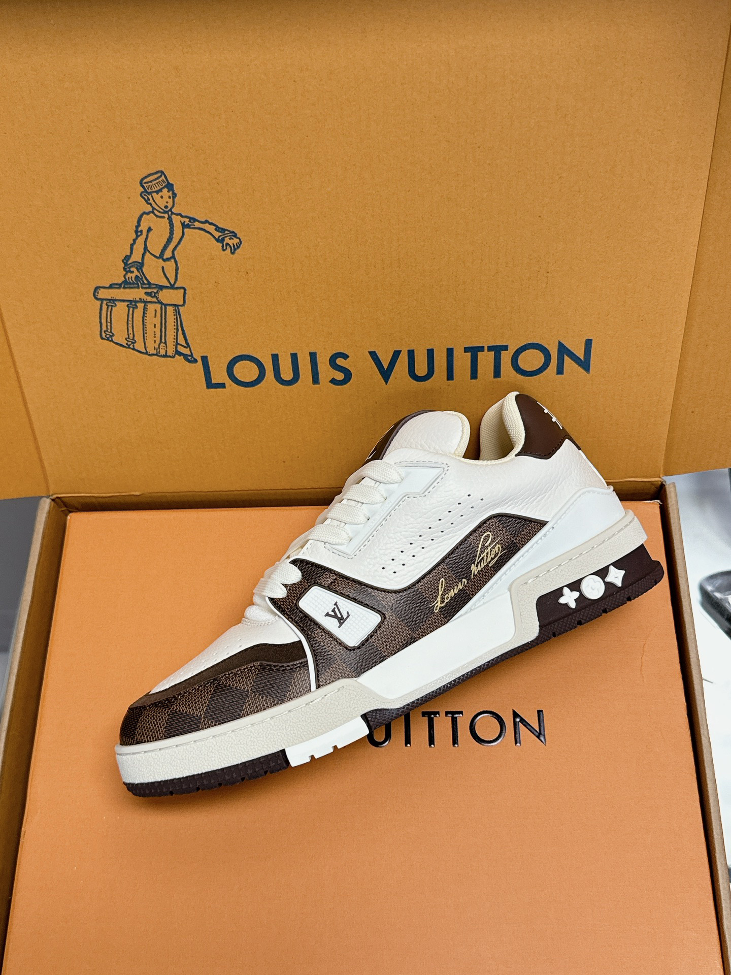 Lv Sneakers-73